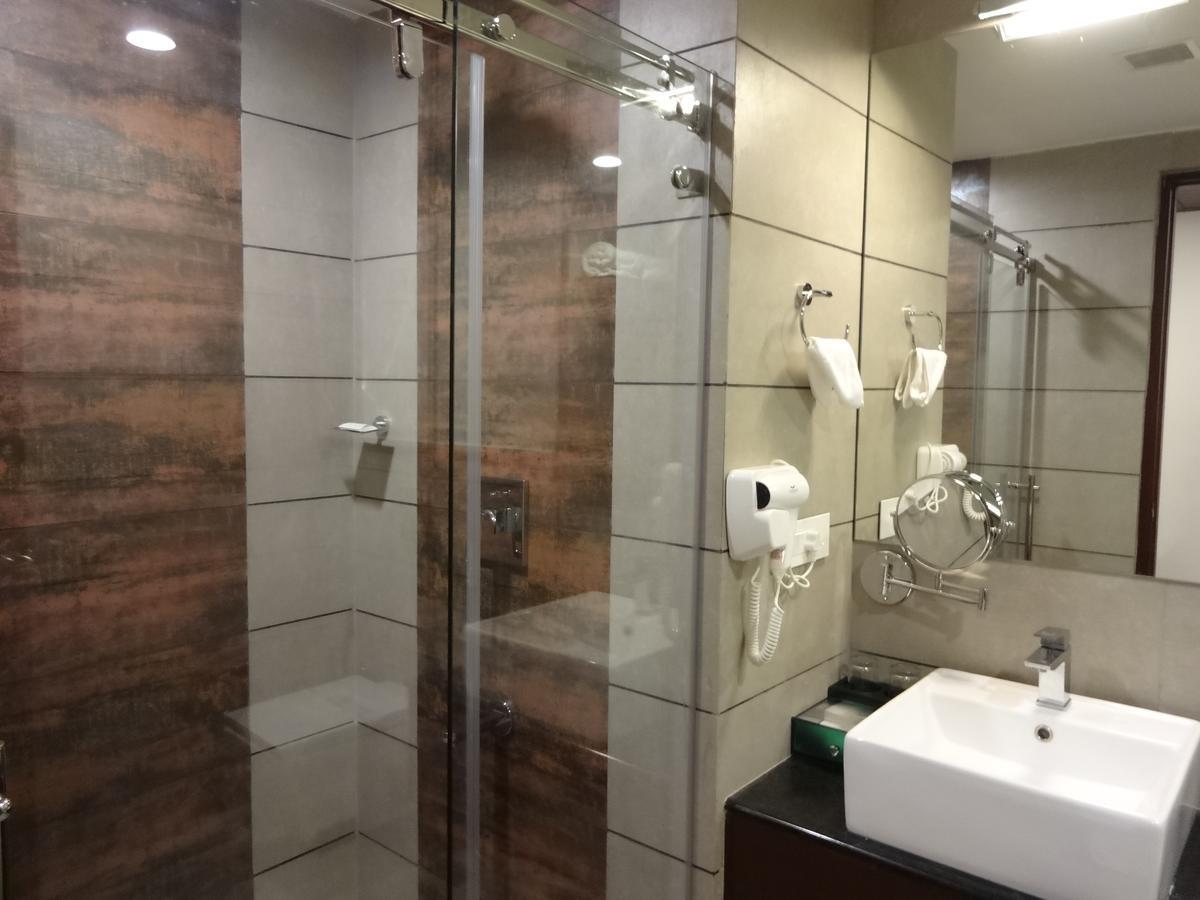 קוז'יקודה Woodies Bleisure Hotel מראה חיצוני תמונה